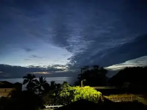 Beautiful ocean house, walk to MAGIC SAND BEACH