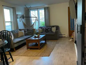“The Biking Bungalow” only 2 blks from Cuyuna bike trails and downtown Crosby!