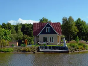 House with a Bubble Bath, 20 km. from Assen