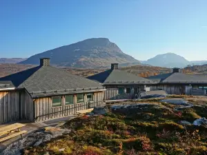 Arctic Lodge