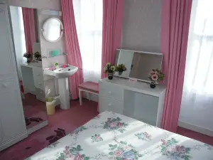 El Tabora Guest House