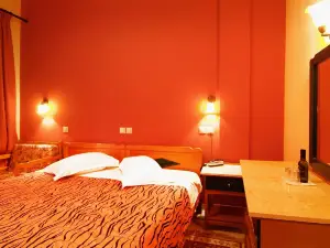 Hotel Varonos