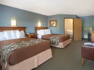 Travelodge by Wyndham Gardiner Yellowstone Park North