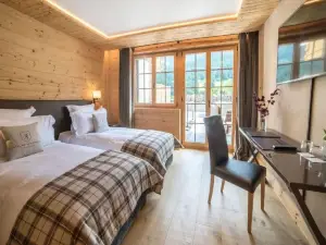 Superior Chalet With Views