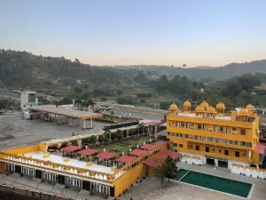 Rawla Ratanpur - Kingfisher Hotel