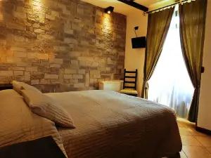 Chalet Sul Lago Hotel in Montagna