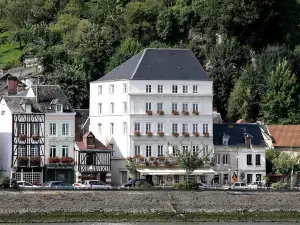 Logis - Hôtel & Restaurant le Bellevue
