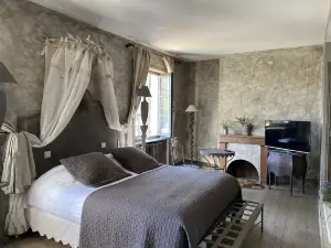 Les Jardins de la Tour หรือ สวนของหอคอย