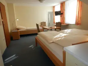 ฮาเวอร์โกห์ แวนเดอร์ - แอนด์ ฟาห์ราด-โฮเทล