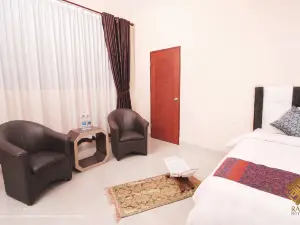 Raz Hotel and Convention