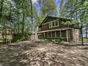 Loon Lake Lodge' w/ Dock, Sauna & Hot Tub!