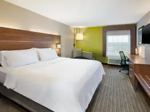 Holiday Inn Express & Suites Sunbury-Columbus Area