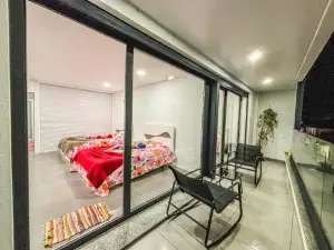 Braganca Holiday Home New Apartment with 2 Bedrooms Private Parking