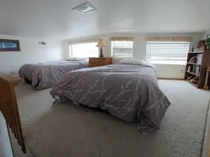 Oceanfront Cabin 9 with Jacuzzi & Awesome Views