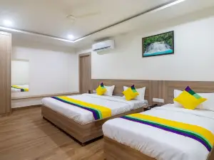 Itsy Hotels Krishna Residency, Govardhan Chauraha