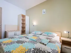 Apartmaji Banonia Stork Flight