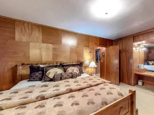 Dog-friendly and secluded lakefront gem with a full bar, private dock, and views