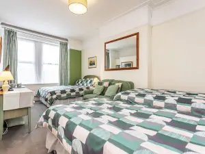 The Ravensbourne Hotel