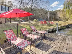 Waterfront Lay Lake Retreat w/ Dock & 3 Piers!