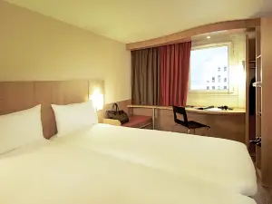 Ibis Warszawa Ostrobramska