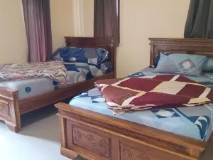 โฮมสเตย์ ซาฟิรา โบรโม่