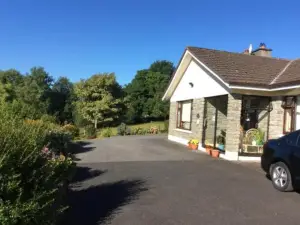 Hollymount House