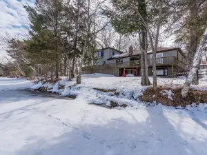 Hot Tub, Fishing, Lake Front-Relax! Retreat Sleeps 16