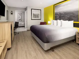 Super 8 by Wyndham Hazleton