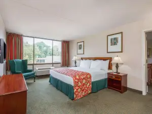 Ramada by Wyndham Triangle/Quantico