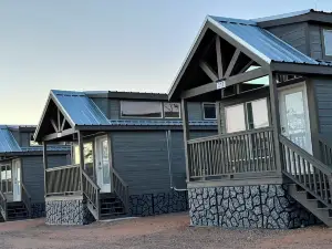 Luxury Tiny Homes - Deluxe King Room
