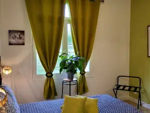 Chez Jollyjune
