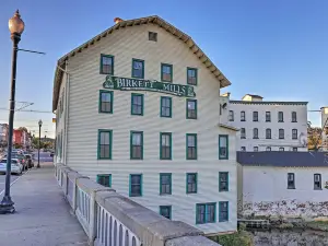 Newly Renovated Penn Yan Apartment < 1 Mi to Lake!