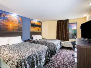 Days Inn by Wyndham Blue Springs