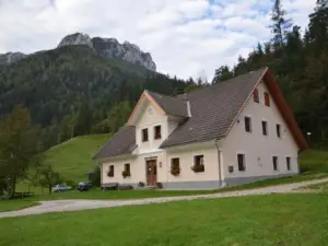 The Farmhouse Bevsek Osep