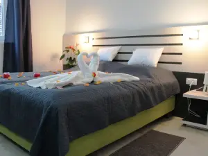 Garni Hotel 11Tica DM