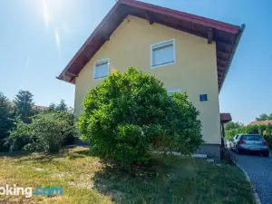 Nice Home in Velika with Wifi and 4 Bedrooms