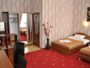 Hotel Cosmos