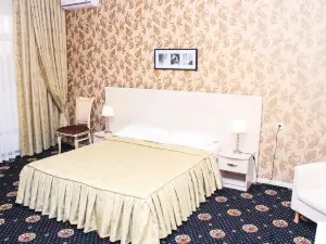 Галар Холл (Galar Hall)