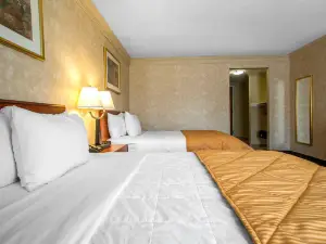 Clarion Hotel & Conference Center