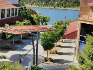 Tuggeranong Short Stay #07 - Sleeps 6