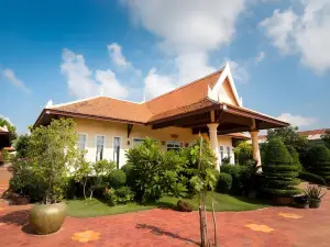 Sambopich Chenla Hotel