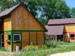 TuŻur Domki Nad Potokiem