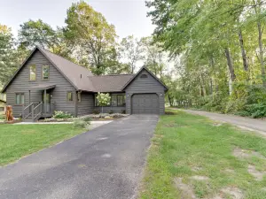 Breezy Point Cabin Deck with Golf Course Views!