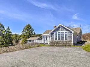 Charming Ocean-View Cottage by Cutler Harbor