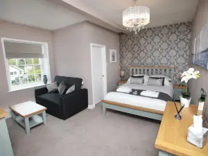 OYO Glyn Valley Hotel