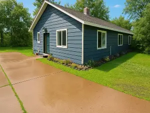 Cuyuna Country Cabin Bike onto Back Country Trail-Secluded-High Speed Internet