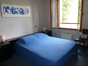 Bel Appartement Rénové Dans Chalet, Très Spacieux 120 m2, Confortable ,convivial