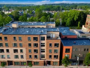 Boardwalk Suites & Residences By Kasa