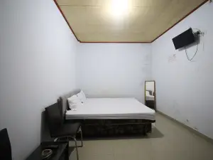 Hotel O Kos Citra Syariah Near Bukit Marezo