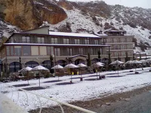 Neli Hotel Resort